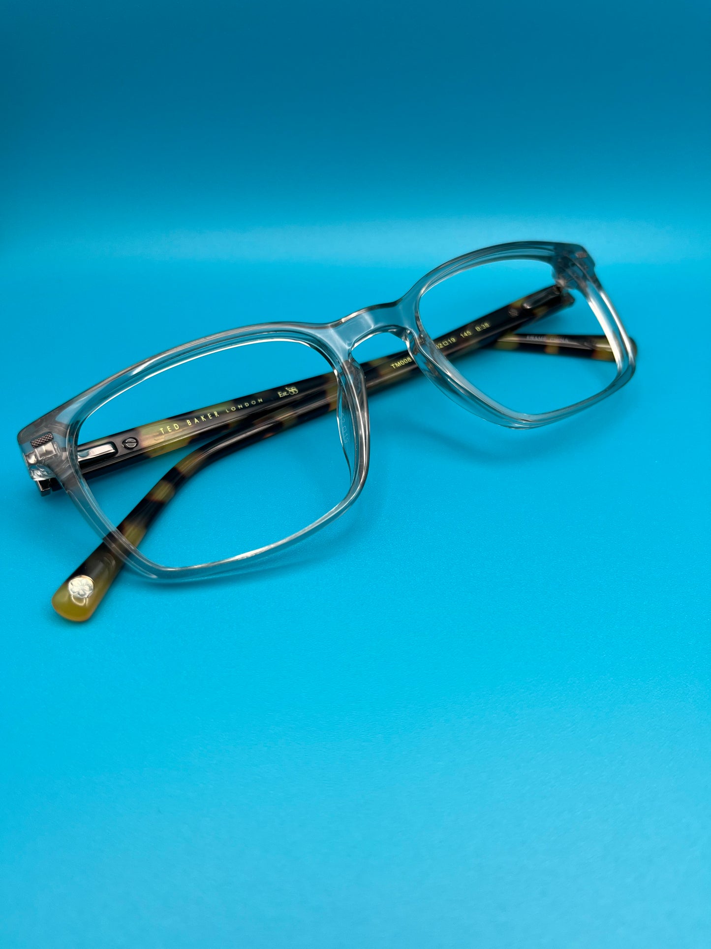 Ted Baker TM008